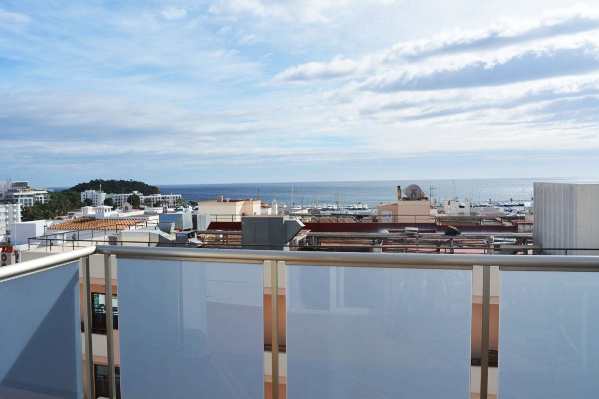Terrace of Building for sale in Santa Eulària des Riu