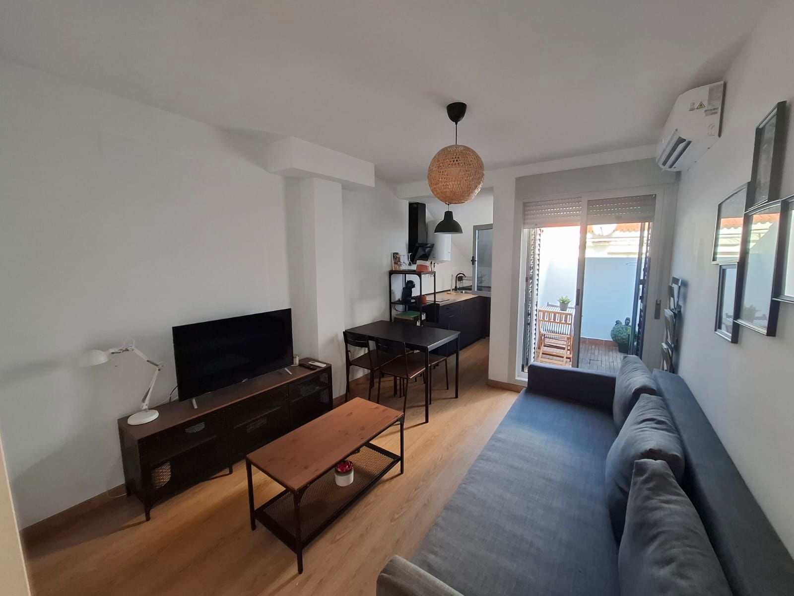 Sala d'estar de Estudi en venda en Punta Umbría amb Aire condicionat i Terrassa