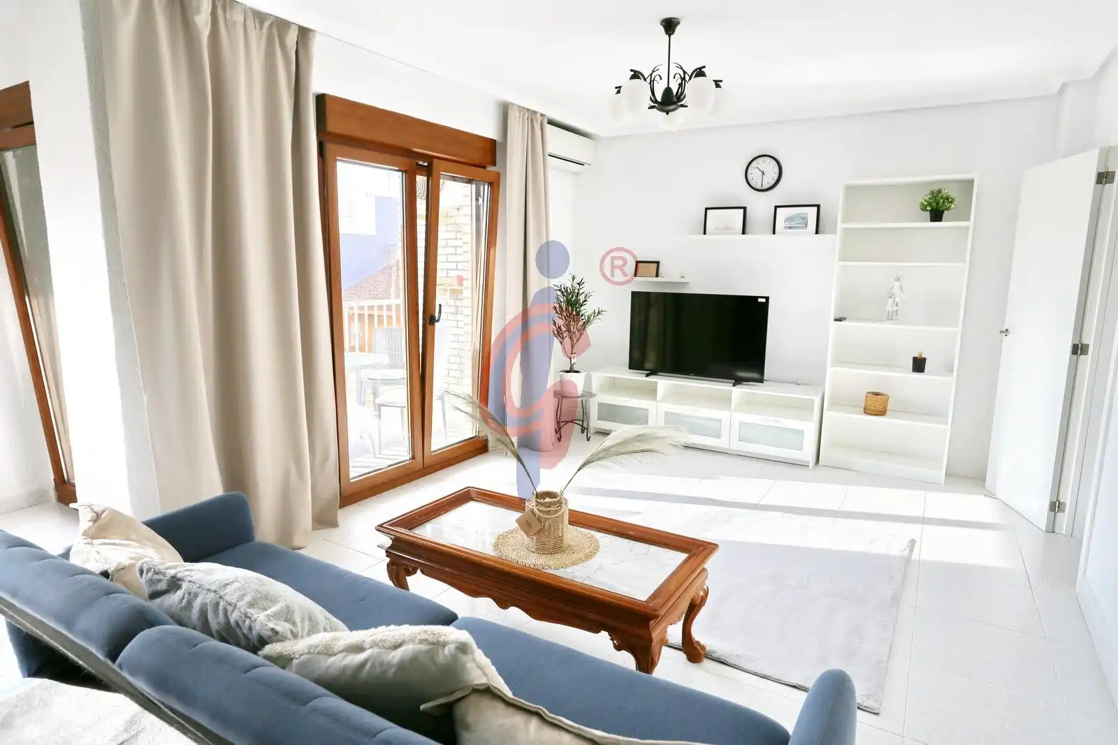 Apartment with terrace for sale in Calle Valencia 6, imagen 2