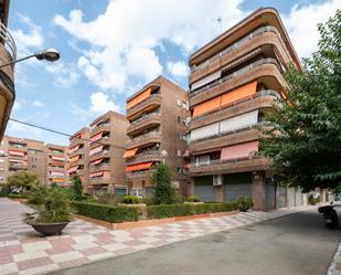 Vista exterior de Pis en venda en  Granada Capital amb Terrassa