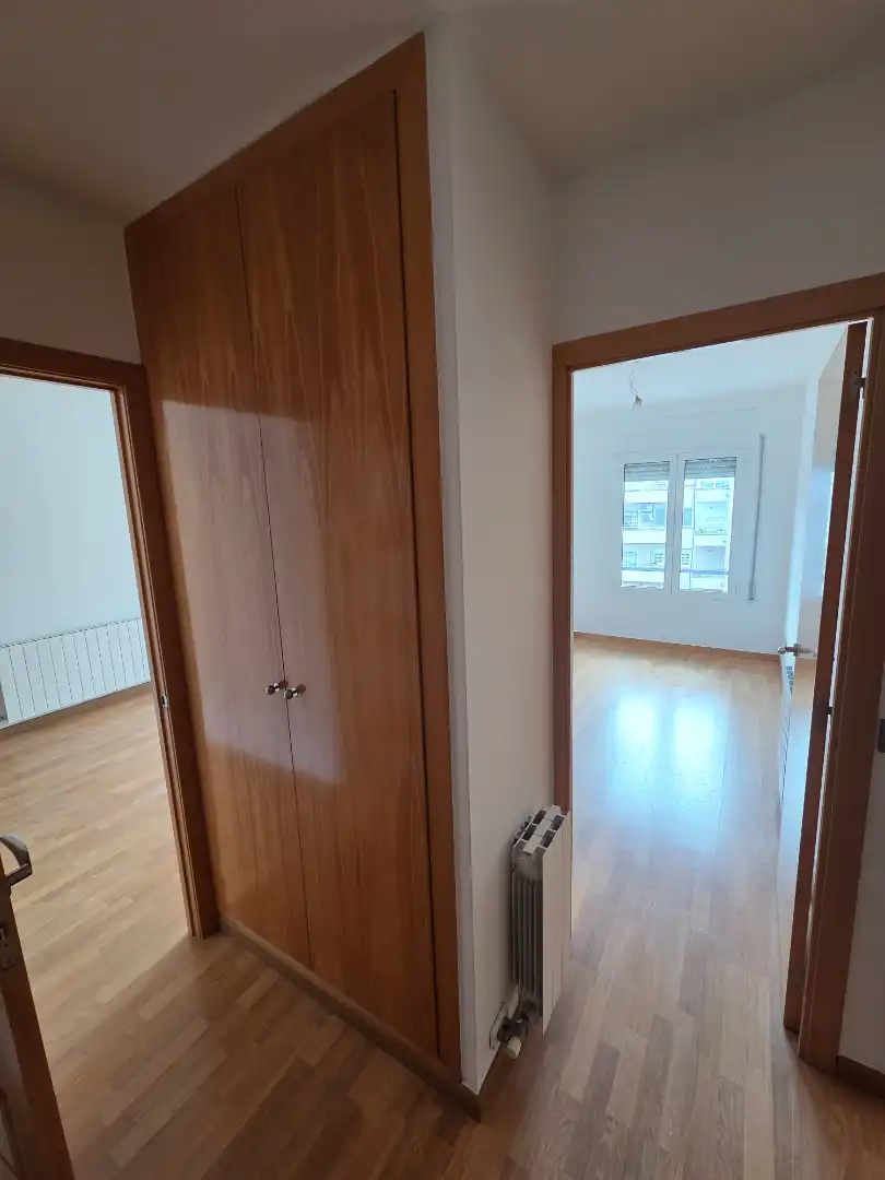 Wohnung zum Verkauf in Vilafranca del Penedès mit Heizung, Parkett und Ofen