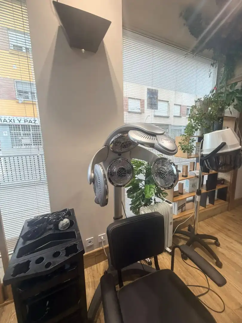 Local en traspaso en Torrelavega  con Aire acondicionado, Parquet y Amueblado