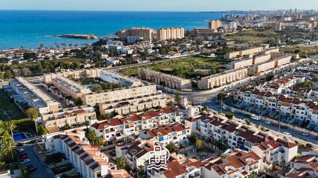 Casa adosada en Venta en Carrer de Vall de Laguar, 6 en Pueblo Español - Coveta Fumá