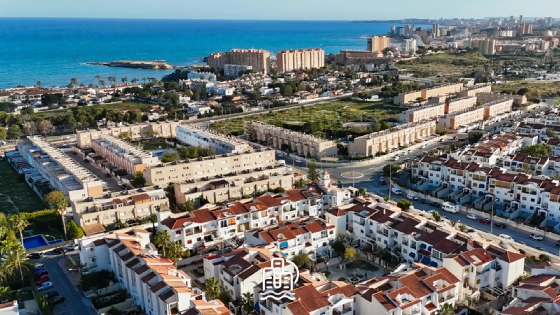 Exterior view of Single-family semi-detached for sale in El Campello  with Air Conditioner, Heating and Terrace