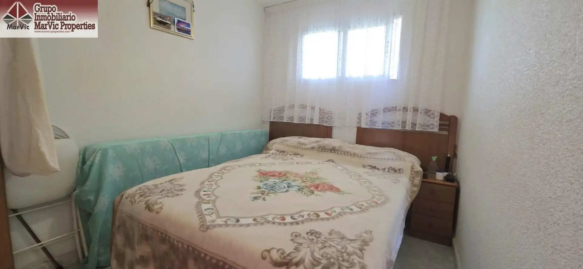 Habitación de Apartamento en venta en Benidorm con Aire acondicionado, Jardín privado y Amueblado