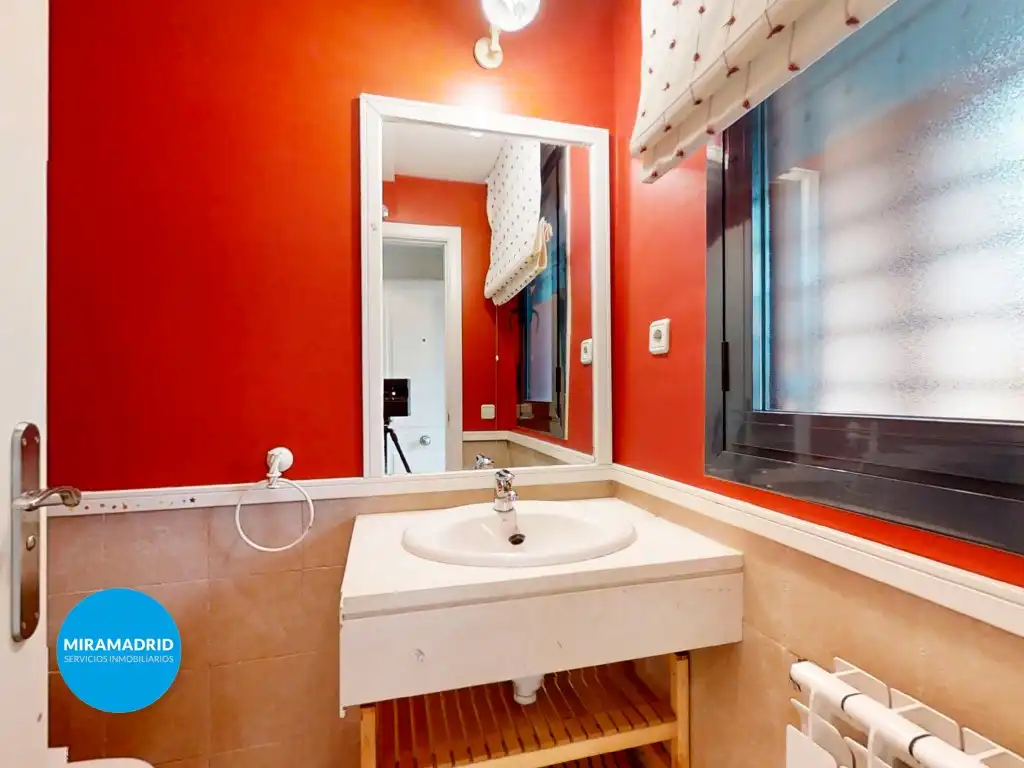 Baño de Casa adosada en venta en Paracuellos de Jarama con Aire acondicionado