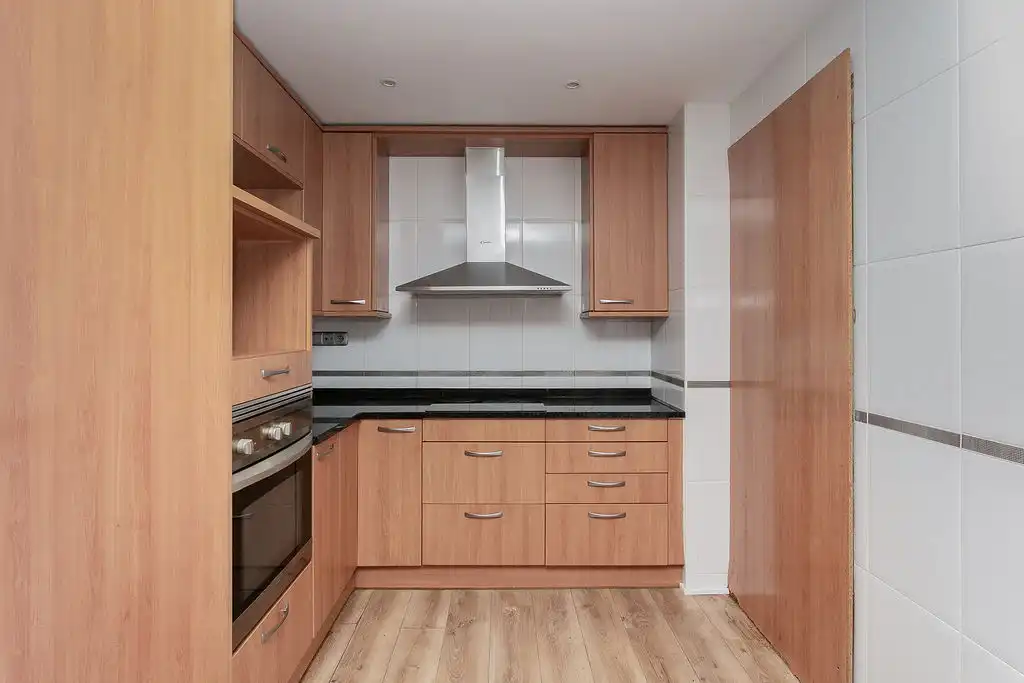 Cocina de Piso en venta en Sant Pere de Ribes con Piscina