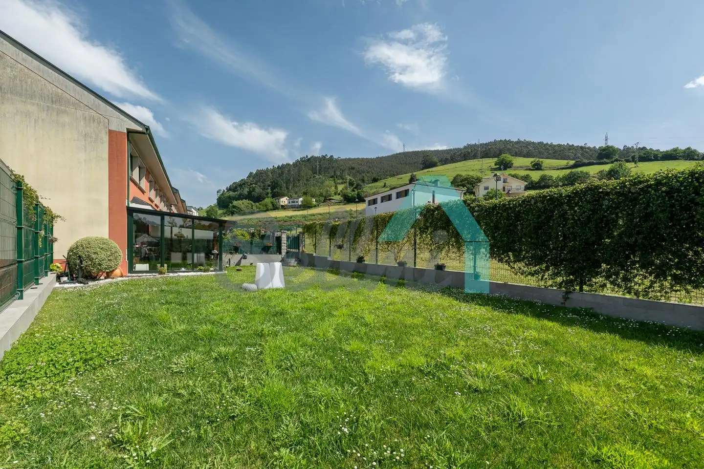 Terrasse von Einfamilien-Reihenhaus zum Verkauf in Vegadeo mit Heizung, Privatgarten und Terrasse