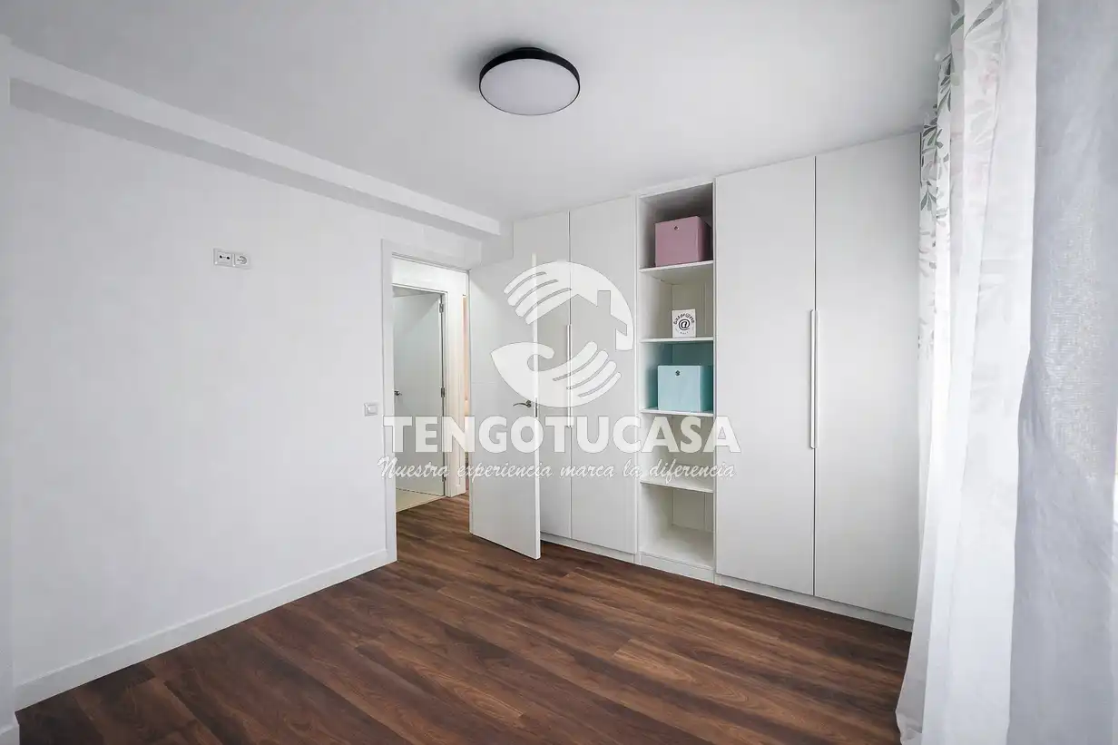Dormitori de Pis en venda en Madrid amb Aire condicionat, Calefacció i Terrassa