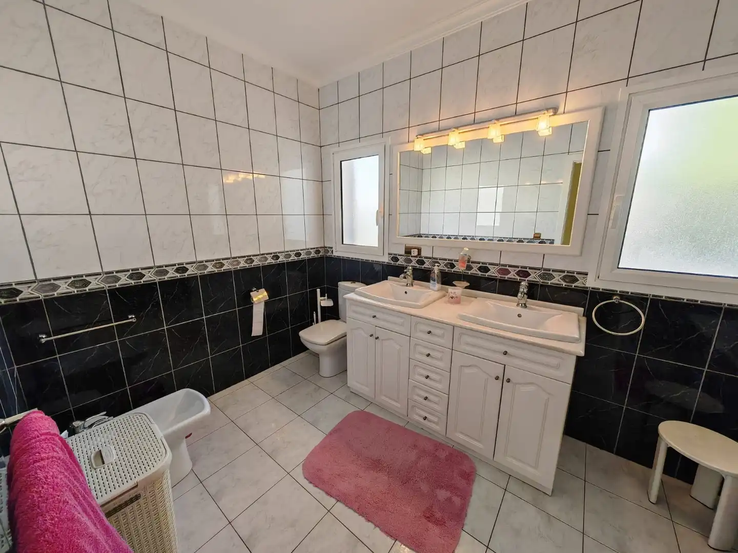 Bathroom of Houses for sale in Moraira