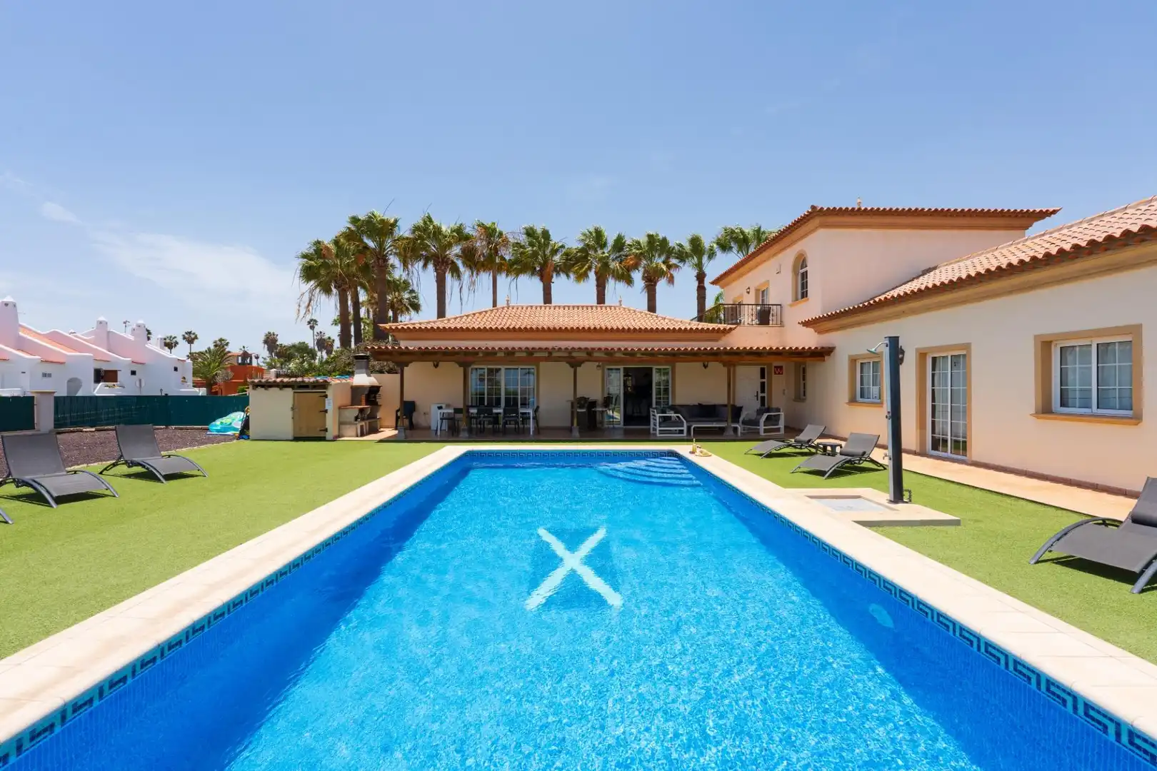 Swimming pool of Houses for sale in San Miguel de Abona  with Air Conditioner, Private garden and Terrace