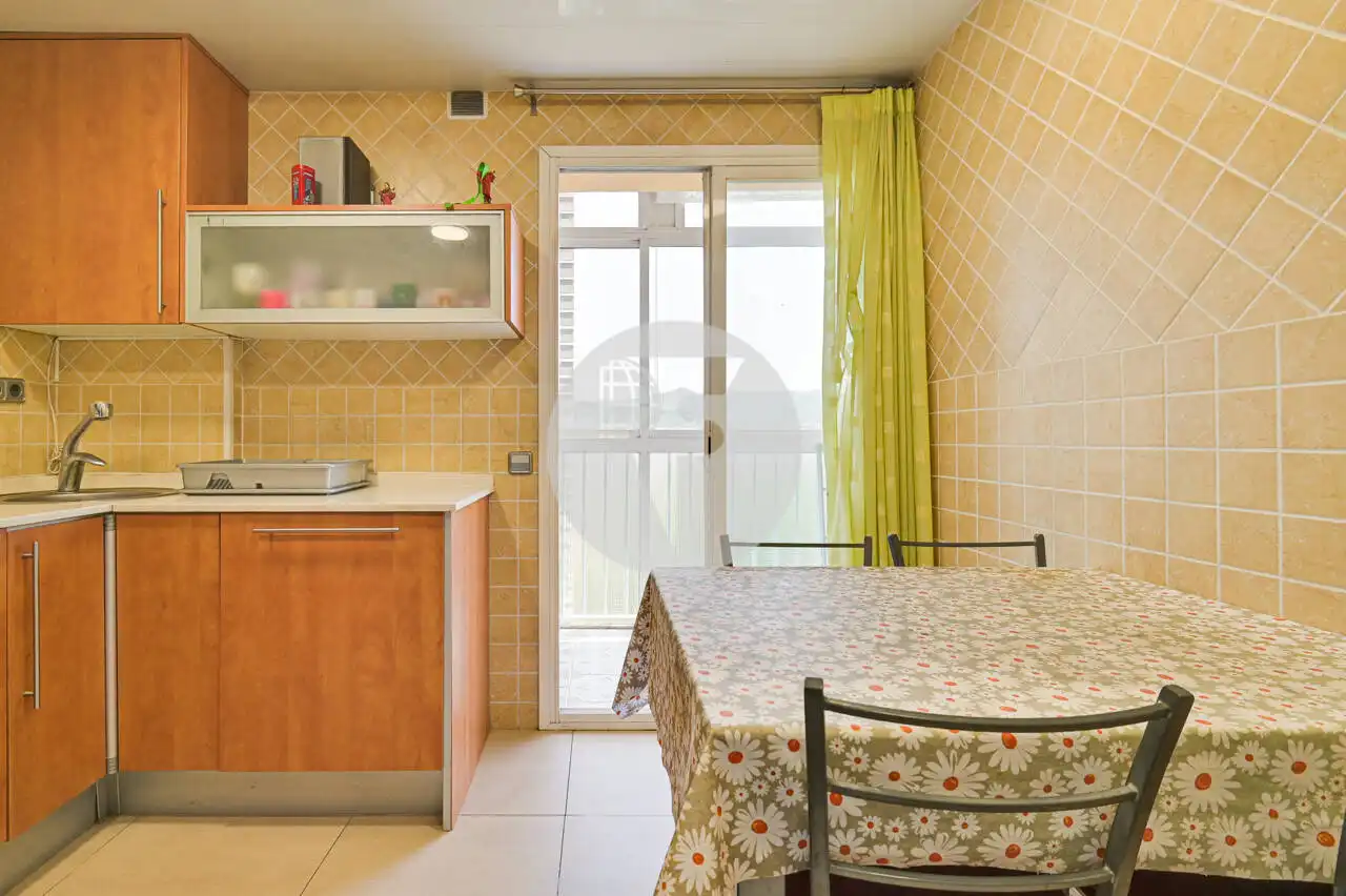 Kitchen of Attic for sale in Mollet del Vallès  with Air Conditioner, Heating and Balcony
