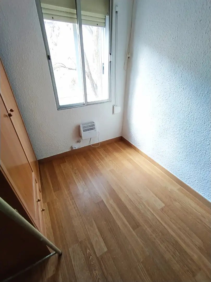 Schlafzimmer von Wohnung zum Verkauf in Zaragoza mit Klimaanlage, Heizung und Möbliert