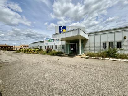 Exterior view of Industrial buildings for sale in  Zaragoza Capital