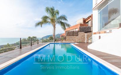 Piscina de Casa o xalet de lloguer en Sitges amb Aire condicionat, Calefacció i Jardí privat