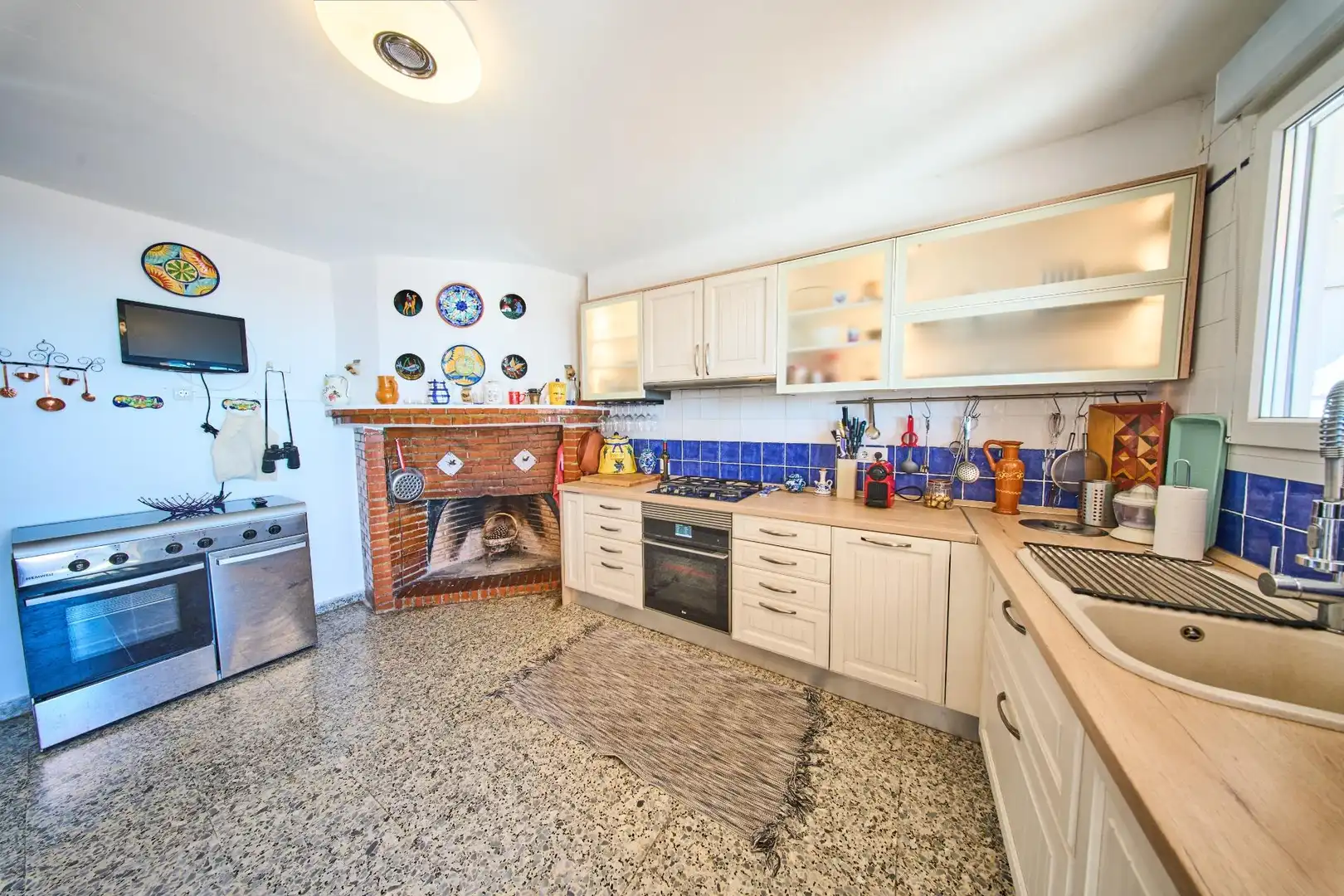 Cuina de Casa o xalet en venda en Bérchules amb Aire condicionat, Terrassa i Moblat