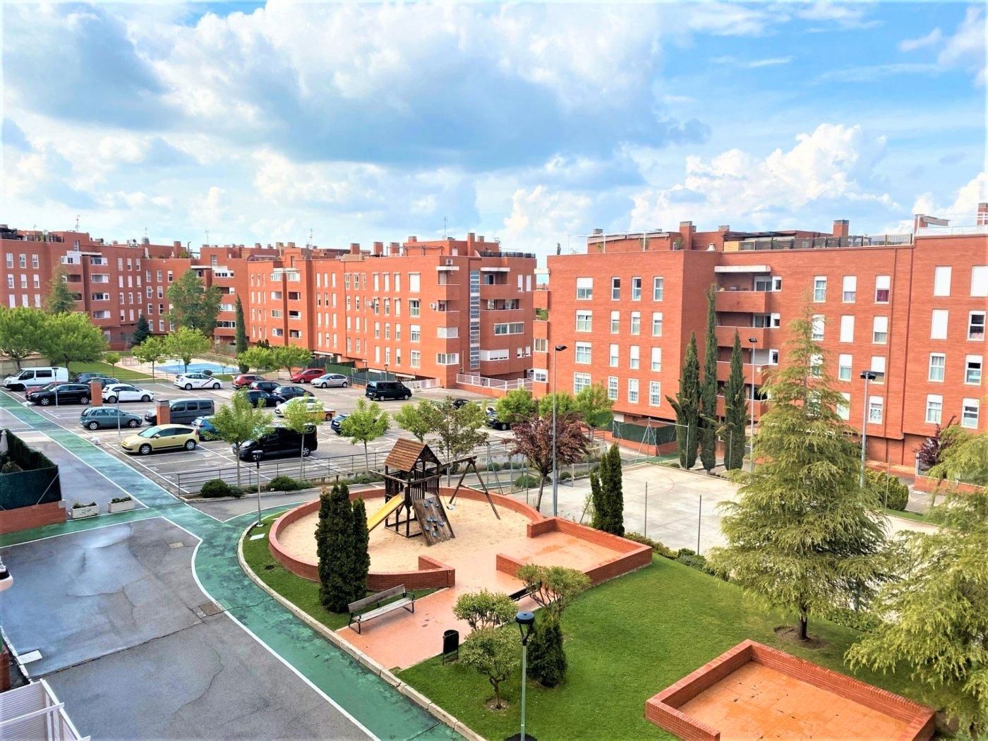 Vista exterior de Dúplex en venda en Arganda del Rey amb Aire condicionat, Calefacció i Terrassa