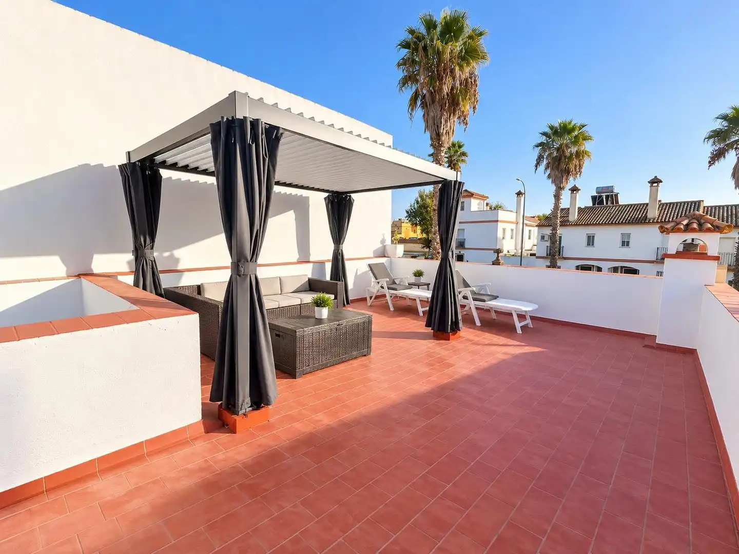 Casa bifamiliare con terrazza in vendita a Calle Calle Vicente Alexandre