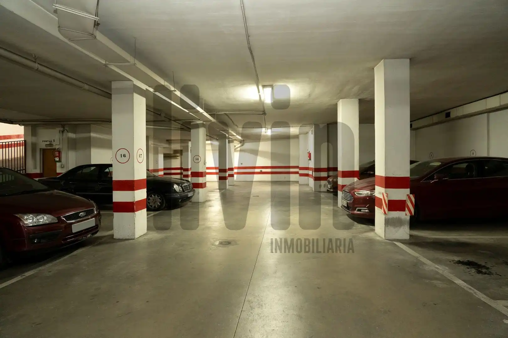 Parkplatz von Maisonette zum Verkauf in Jaén mit Klimaanlage, Heizung und Terrasse