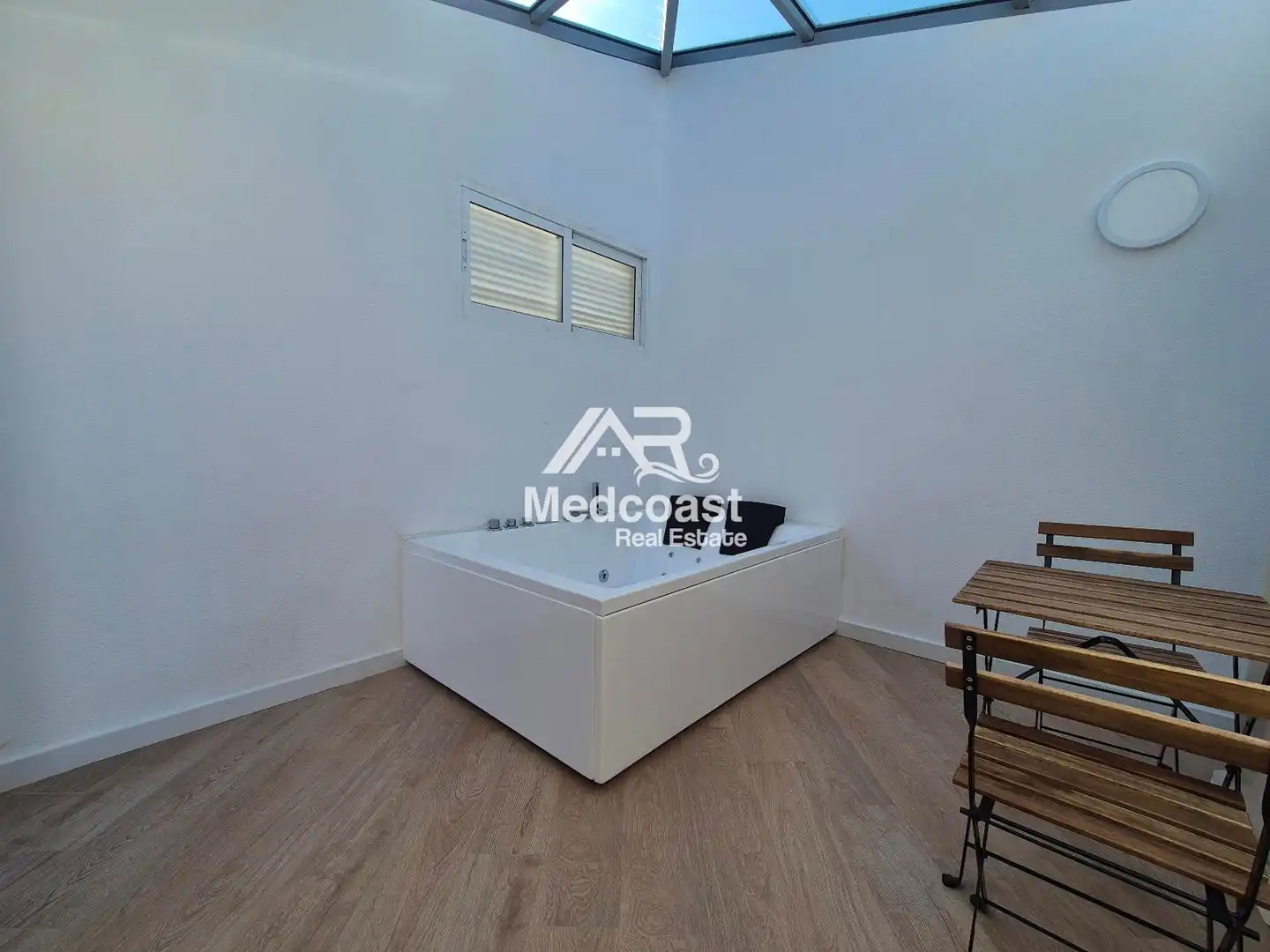 Bathroom of Attic for sale in Vera  with Air Conditioner, Terrace and Swimming Pool