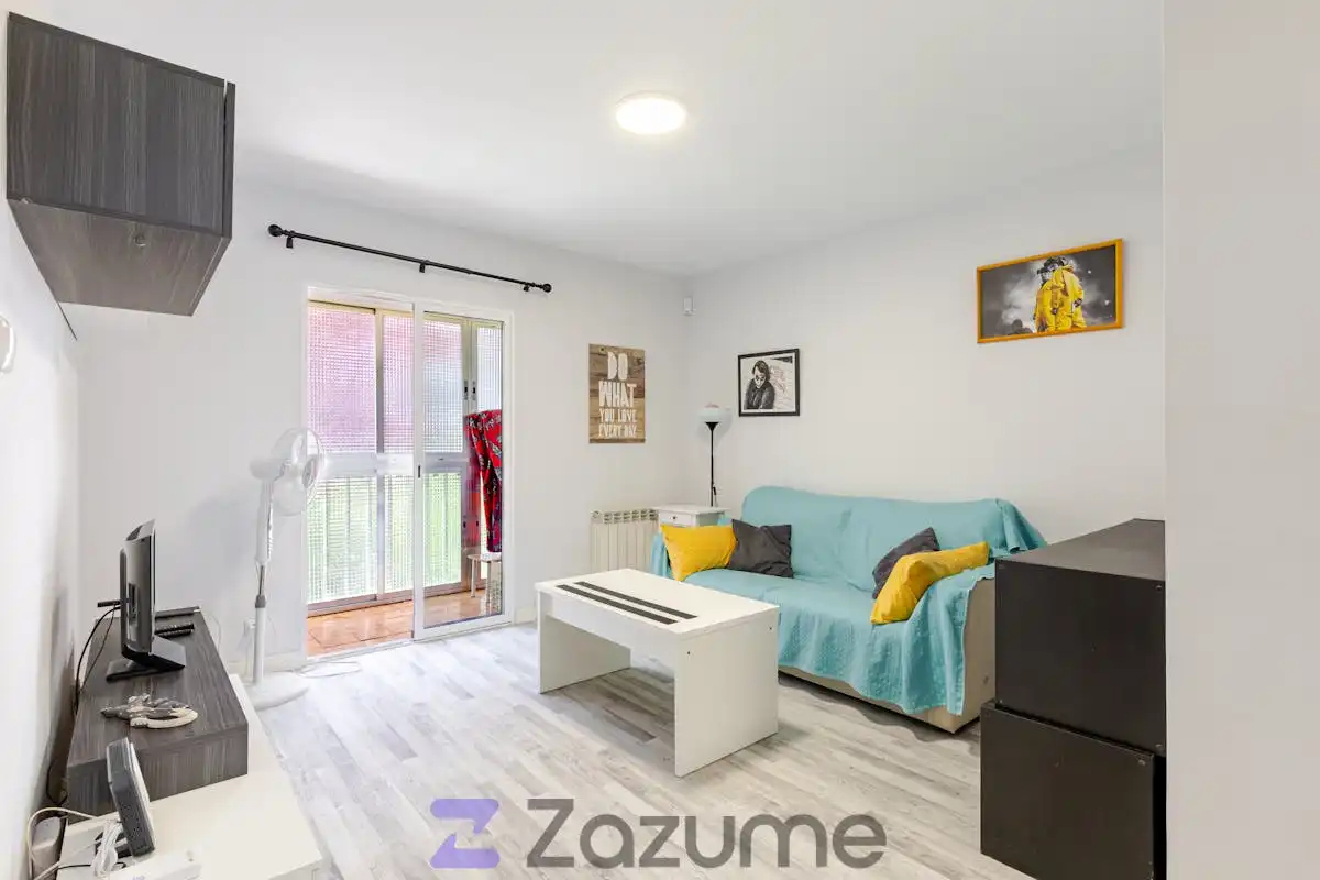 Living room of Flat for rent in Madrid  with Air Conditioner, Heating and Terrace