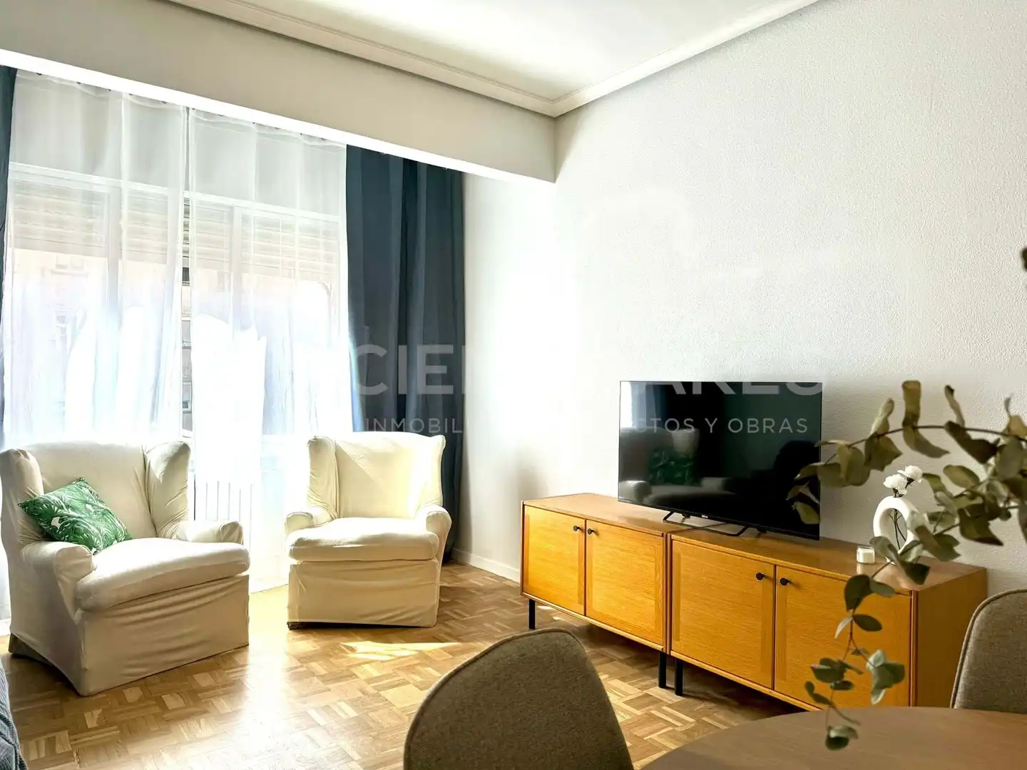 Room in Calle Fundición, Gran Via