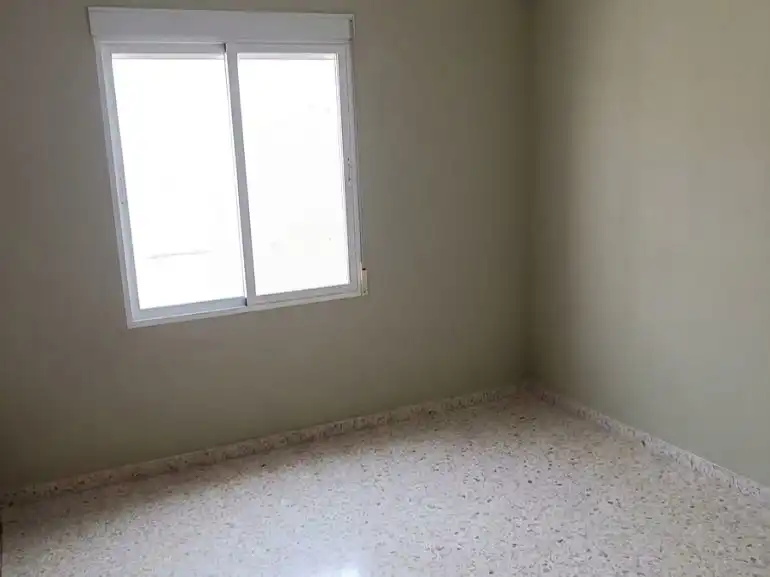 Dormitori de Casa o xalet en venda en Palma del Río amb Aire condicionat, Terrassa i Balcó