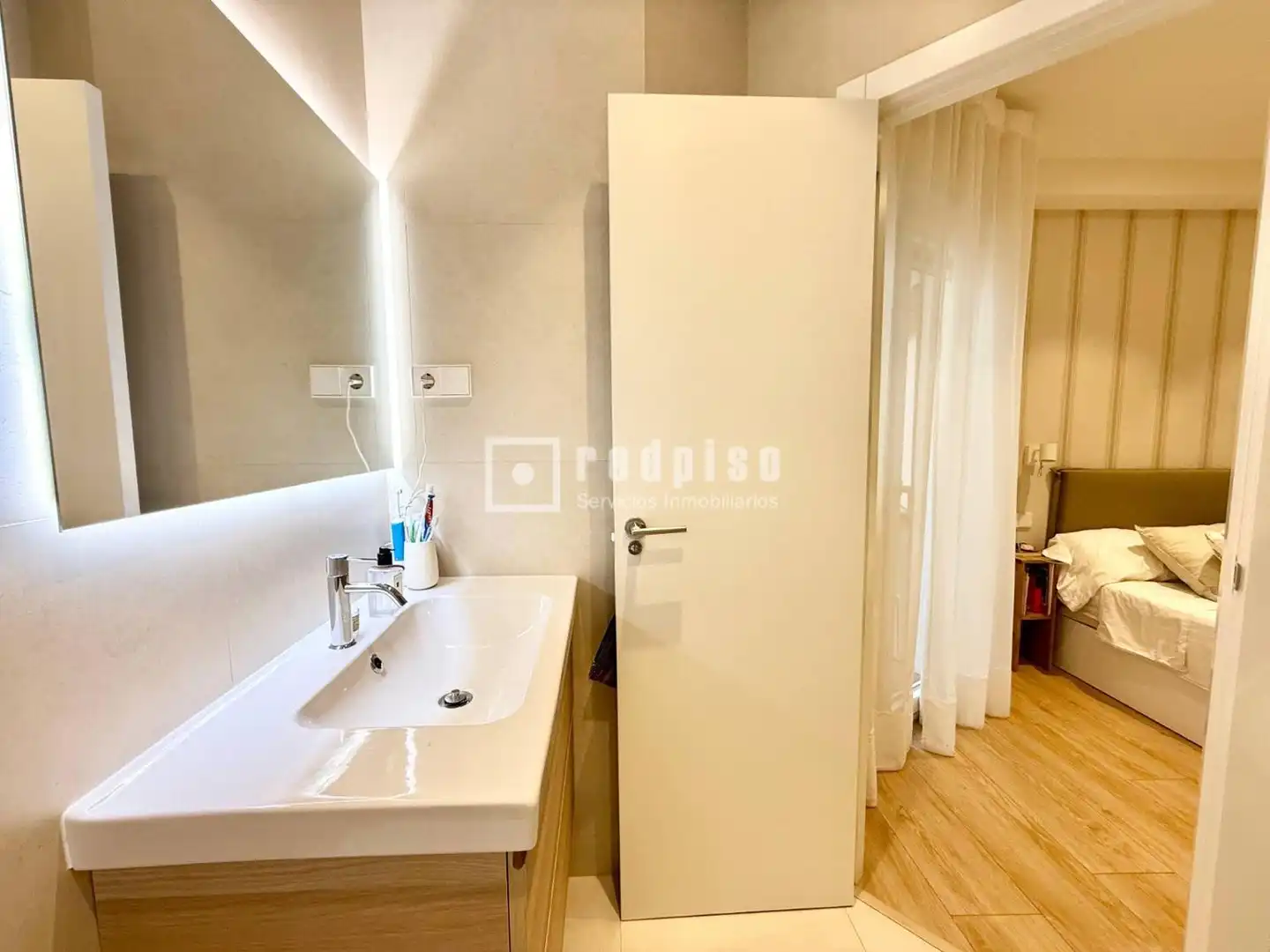 Baño de Piso en venta en Madrid con Calefacción y Terraza