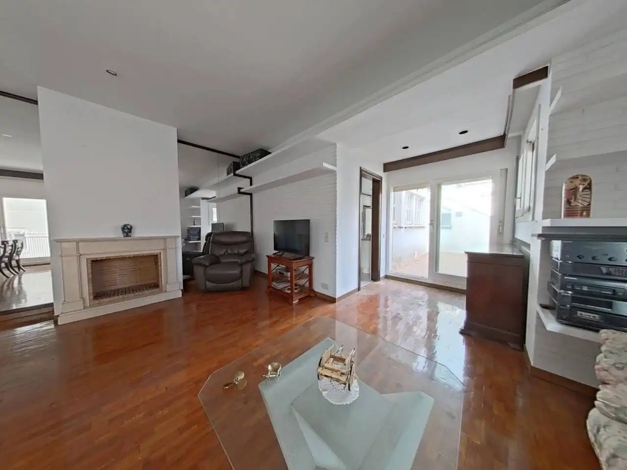 Sala d'estar de Casa adosada en venda en Centre