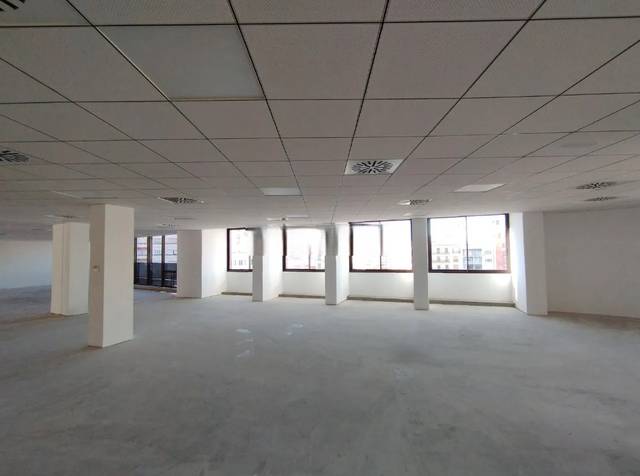 Oficina en Alquiler en Barrio del Centro