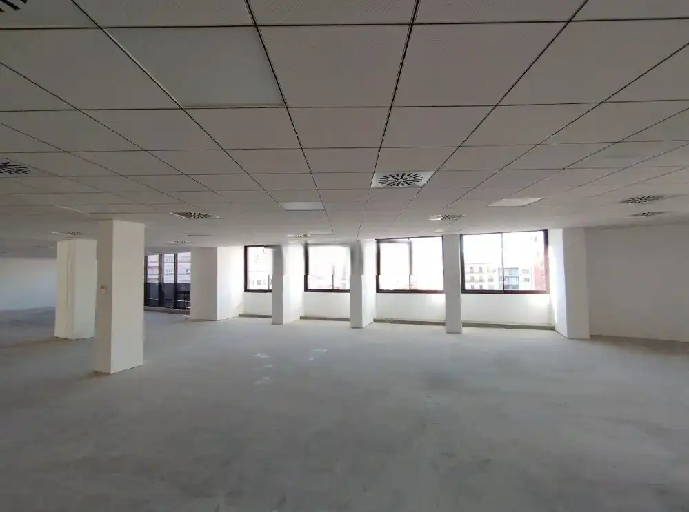 Büro mit Aufzug zur Miete in Centro