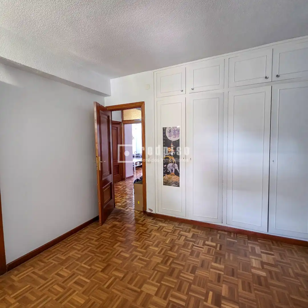 Habitación de Piso en venta en Madrid con Aire acondicionado, Calefacción y Jardín privado