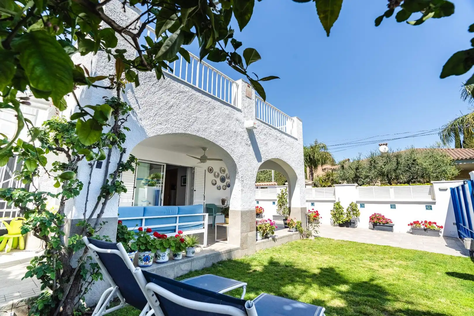 Jardí de Casa o xalet en venda en Cambrils amb Aire condicionat, Calefacció i Jardí privat