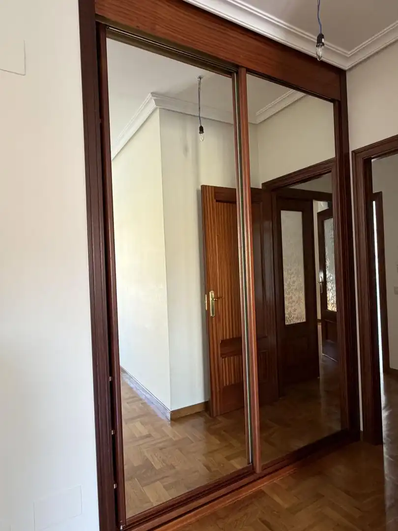 Piso de alquiler en Grado