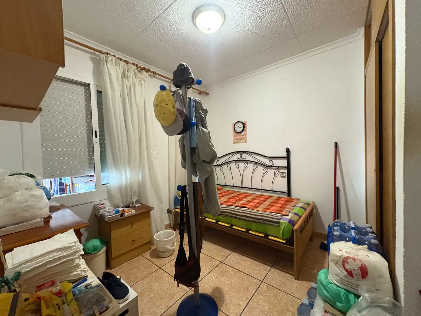 Schlafzimmer von Einfamilien-Reihenhaus zum Verkauf in Roses mit Klimaanlage, Heizung und Terrasse