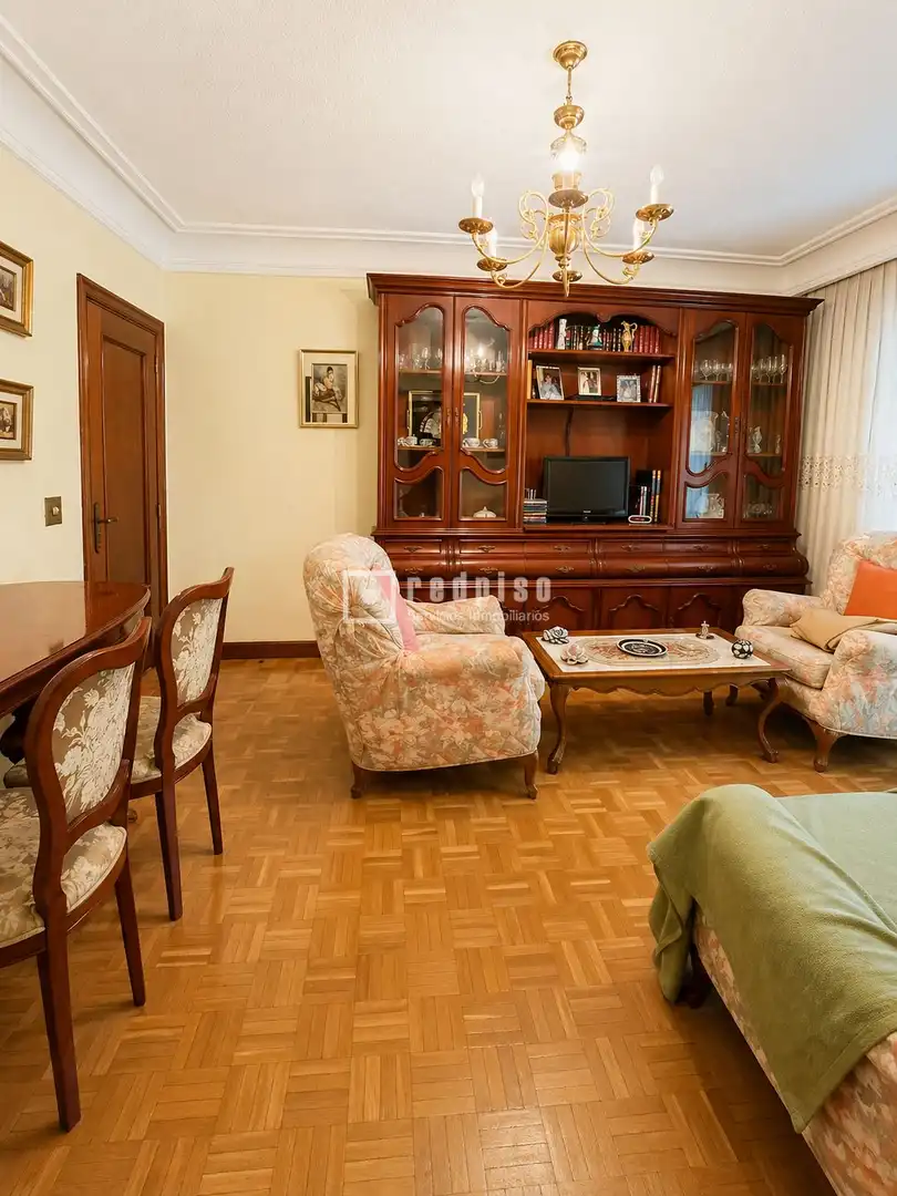 Living room of Flat for sale in Madrid  with Parquet flooring and Terrace