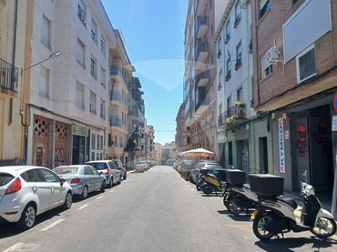 Wohnung mit Aufzug zum Verkauf in Calle Diego María Crehuet