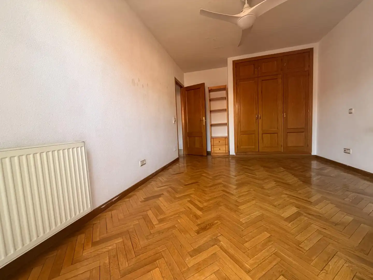 Habitación de Dúplex en venta en Collado Villalba con Calefacción, Parquet y Terraza