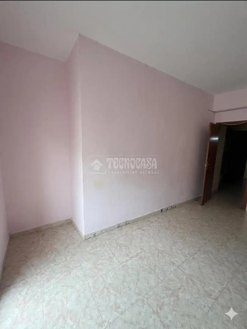 Bedroom of Flat for sale in Sevilla  with Terrace and Balcony