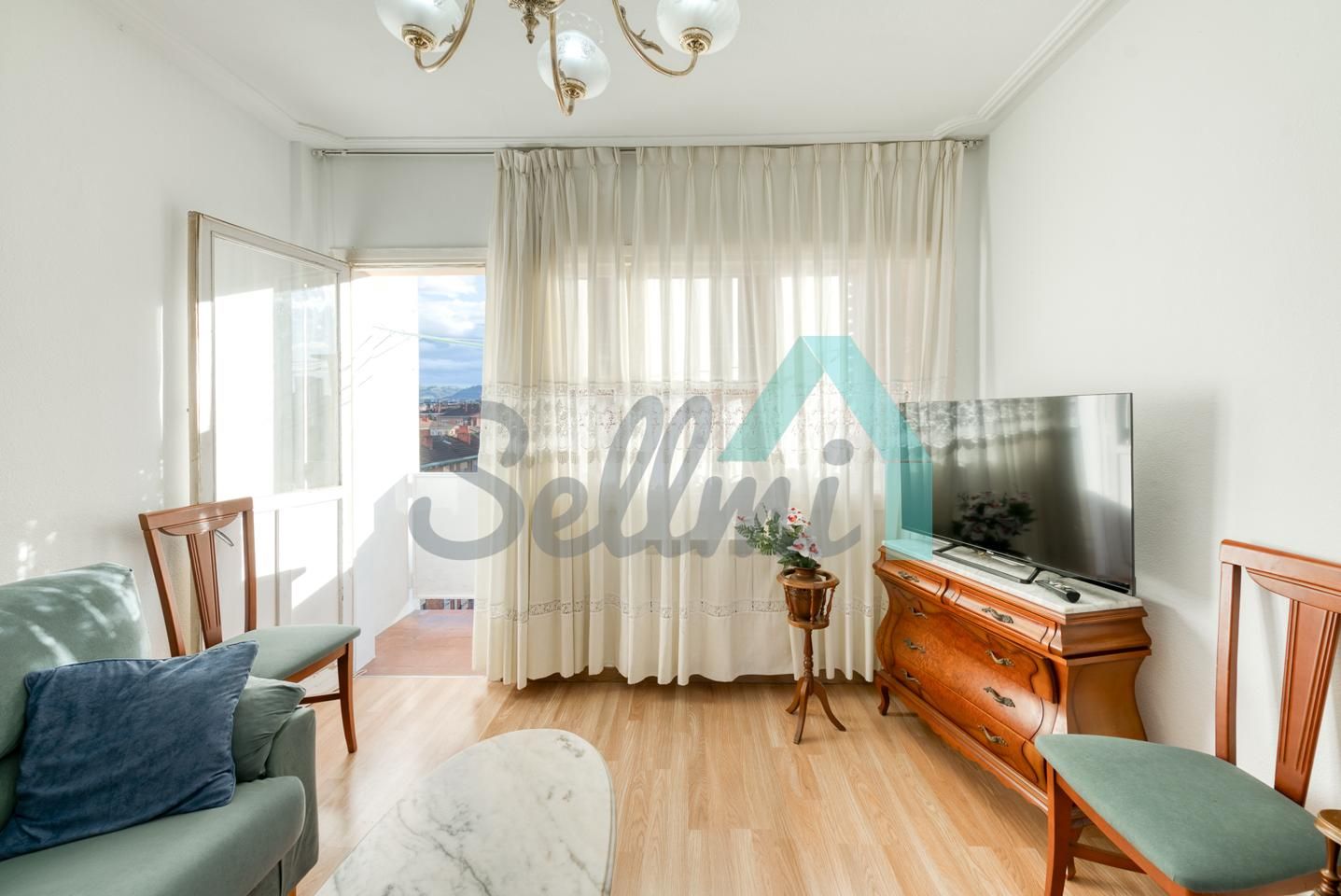 Habitación de Piso en venta en Gijón  con Calefacción y Terraza