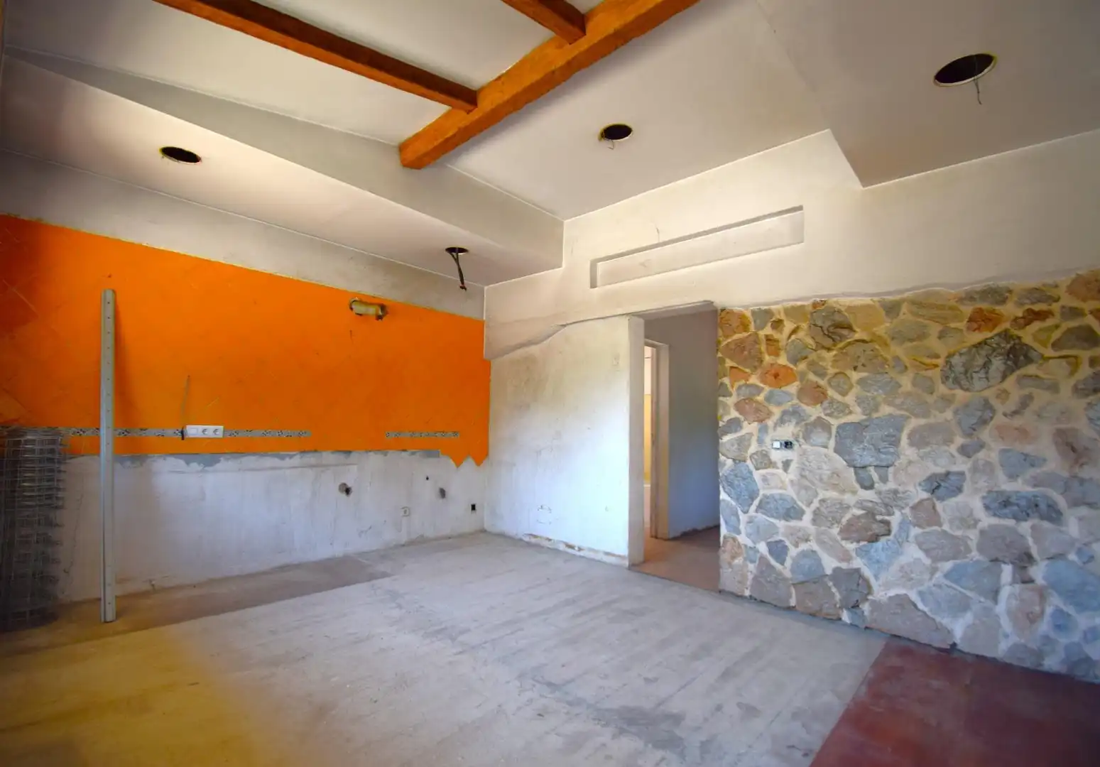 Country homes for sale in Muro