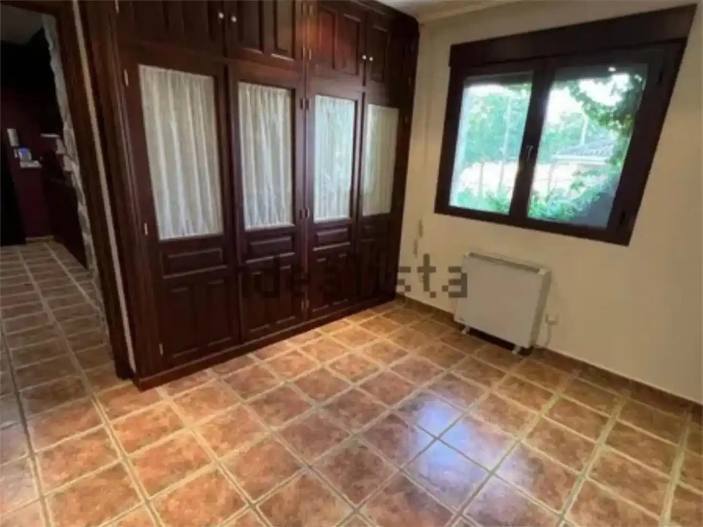 Dormitori de Casa o xalet en venda en Martín Muñoz de la Dehesa amb Aire condicionat, Jardí privat i Parquet