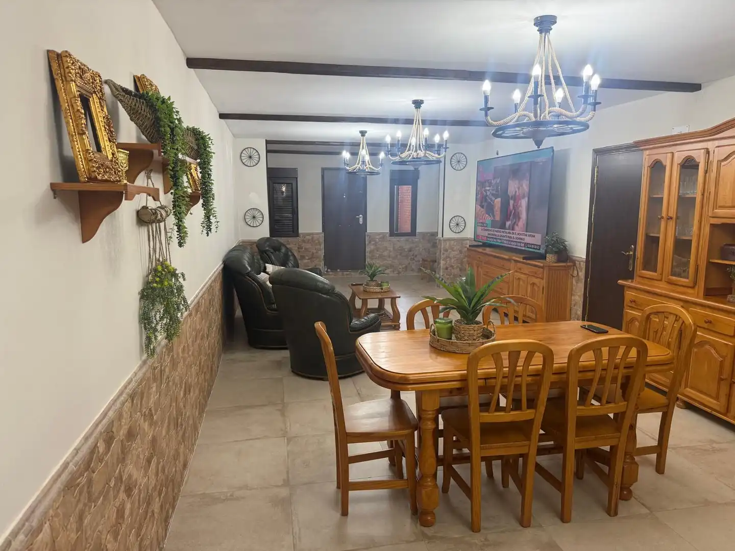 Sala de estar de Casa o chalet en venta en Casarrubuelos con Aire acondicionado, Calefacción y Piscina