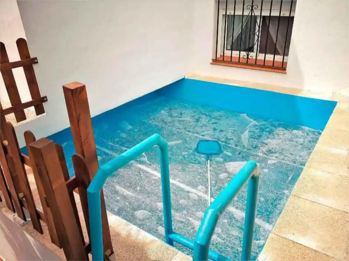 Piscina de Casa o xalet en venda en Yunquera amb Jardí privat, Traster i Piscina