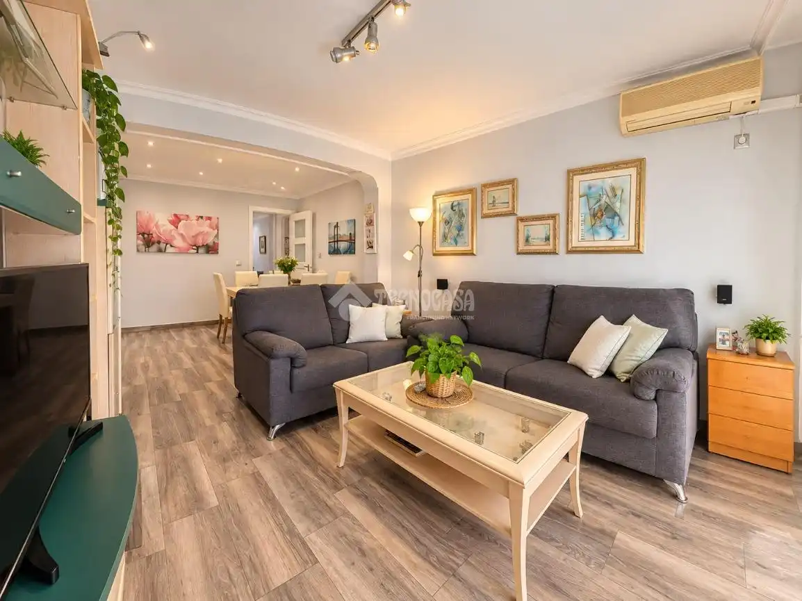 Sala de estar de Piso en venta en Alicante / Alacant con Aire acondicionado