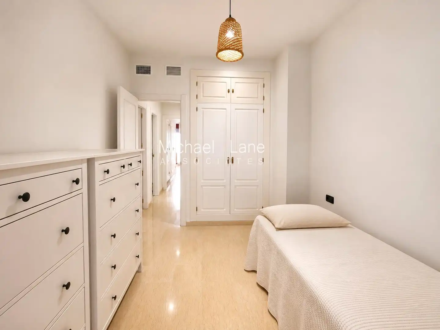 Flat for sale in Manilva  with Air Conditioner, Terrace and Storage room