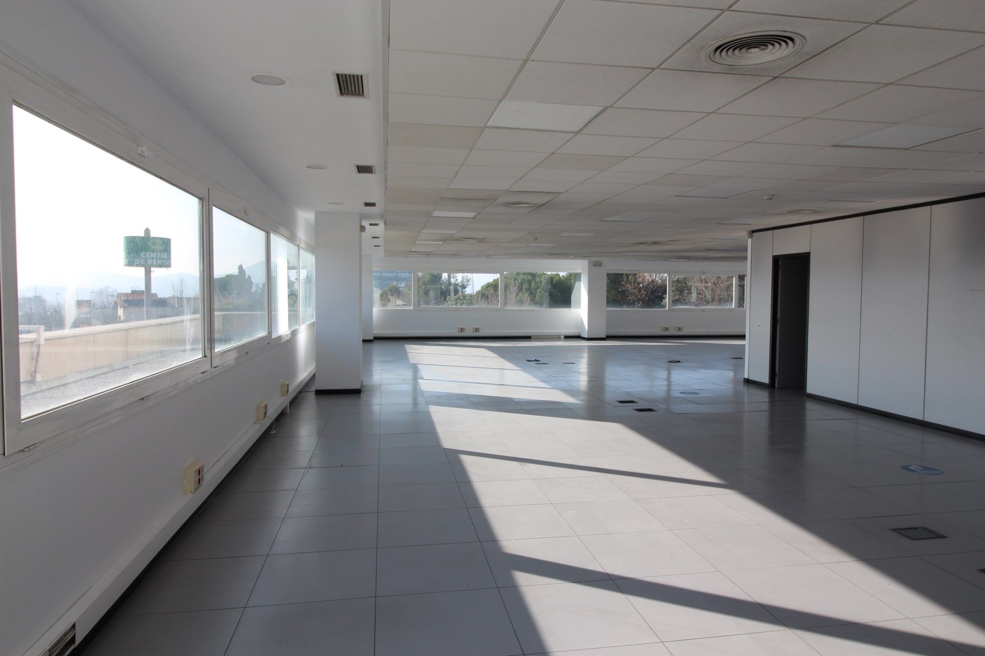 Oficina de lloguer en Sant Cugat del Vallès amb Aire condicionat