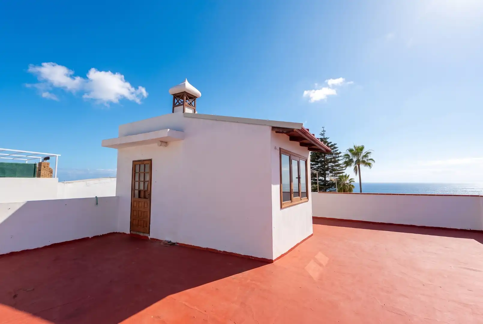 Vista exterior de Casa adosada en venda en El Sauzal amb Terrassa, Traster i Moblat