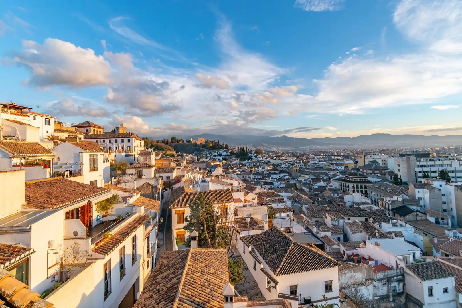Vista exterior de Edificio en venta en Granada