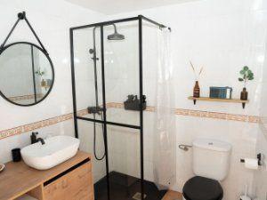 Bathroom of Flat for sale in El Arenal 